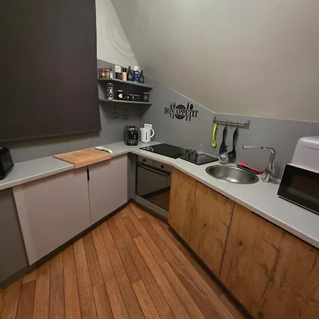 De La Tour Apartment