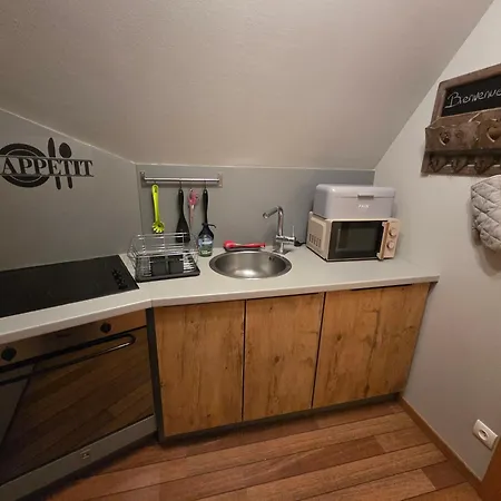 Apartment De La Tour